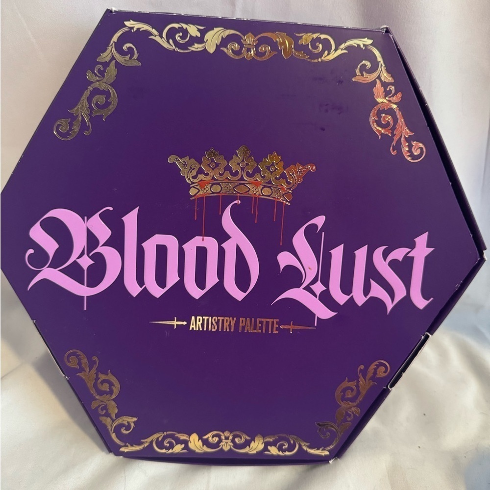 Jeffree Star Blood Lust eyeshadow Palette